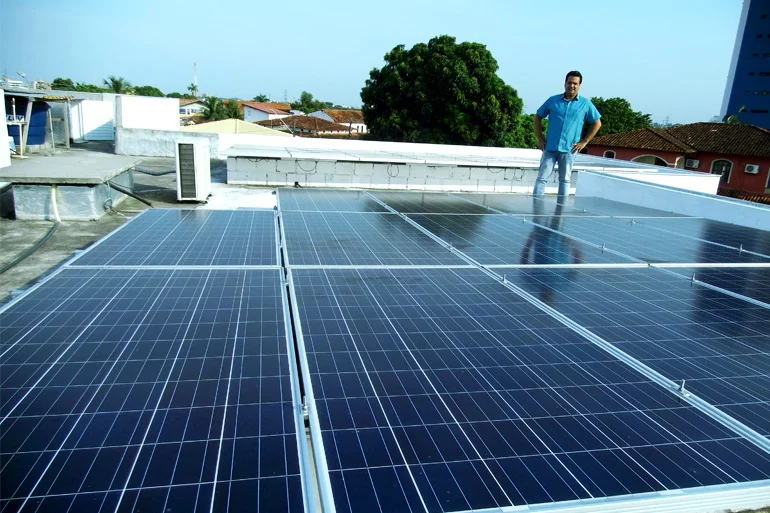 Cansado de reajustes e incertezas, morador de Manaus investe em Energia Solar InfinitySun Energia Solar