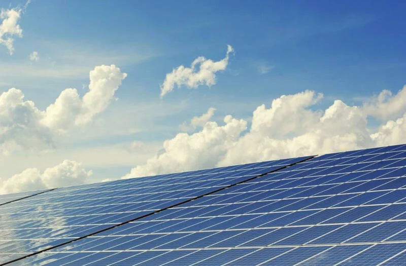 Leia mais sobre o artigo Quais são os benefícios da geração de energia solar?